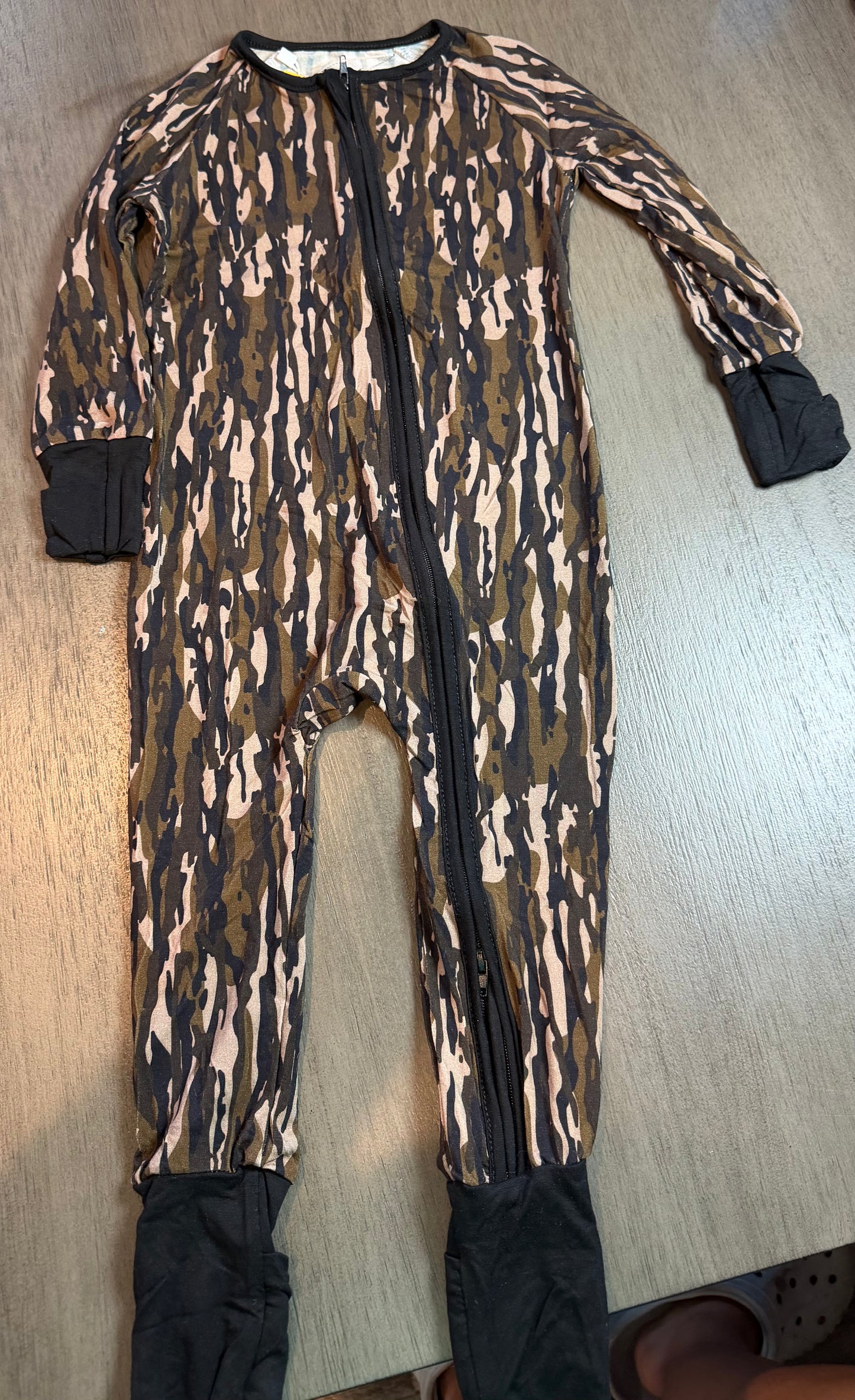 Camo Zippy