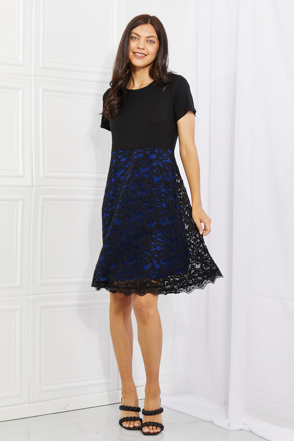 Contrasting Lace Midi Dress